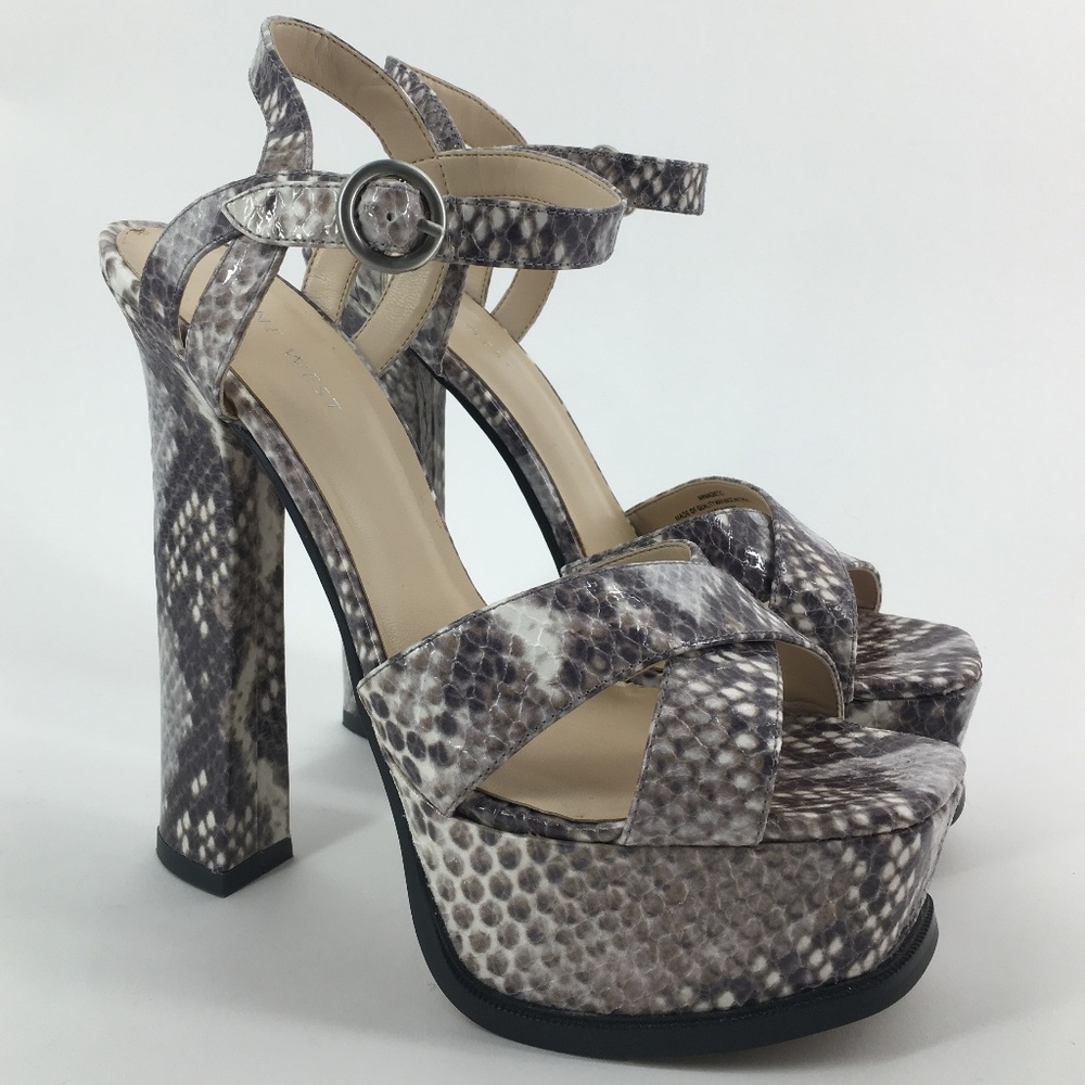 NINE WEST Snakeskin Platform Sandals Size 8